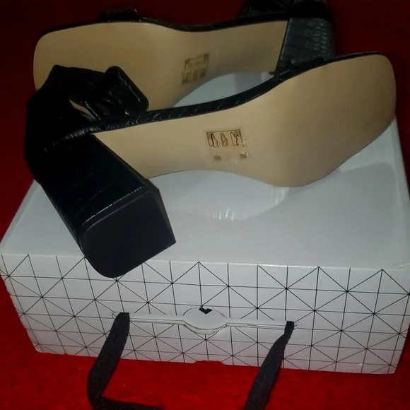 Call It Spring Shoes - Picture 4 of 6